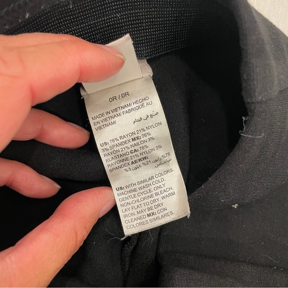 Chico's Juliet Black So Slimming Straight Pants Cropped - Picture 5 of 7